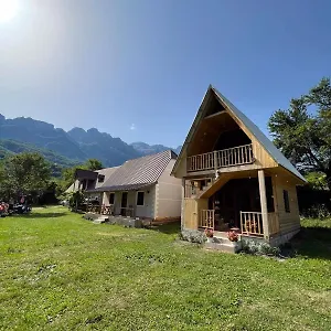 Belinis Guest house Theth
